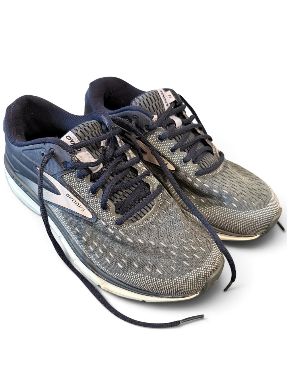 Brooks Dyad 11 Running Shoes Ombre Primrose Lavender Size 8.5